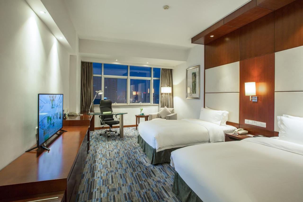 Holiday Inn Xiaoshan By Ihg Ханджоу Екстериор снимка